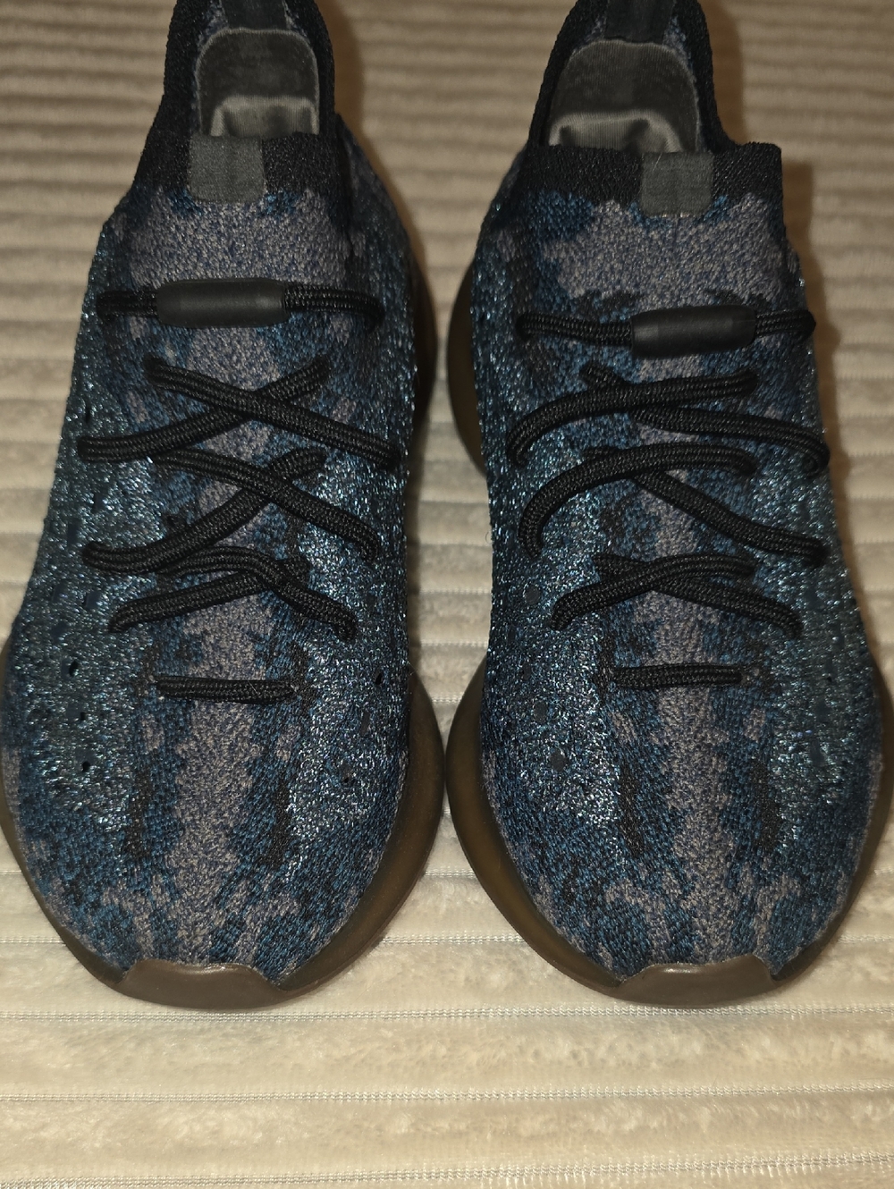 Yeezy Boost 380 Covellite Size  4
